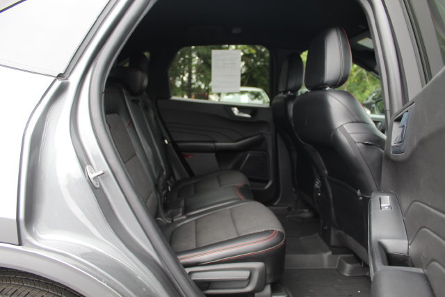 Certified 2023 Ford Escape ST-Line Select AWD/4WD image 27