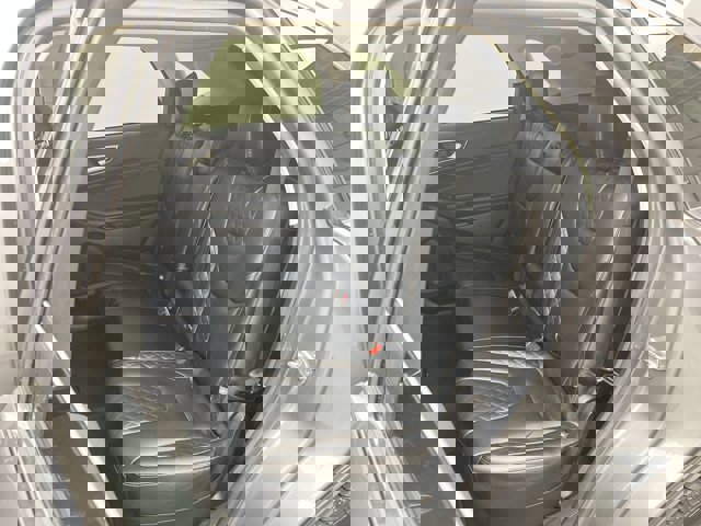 Certified 2024 Ford Edge Titanium image 17