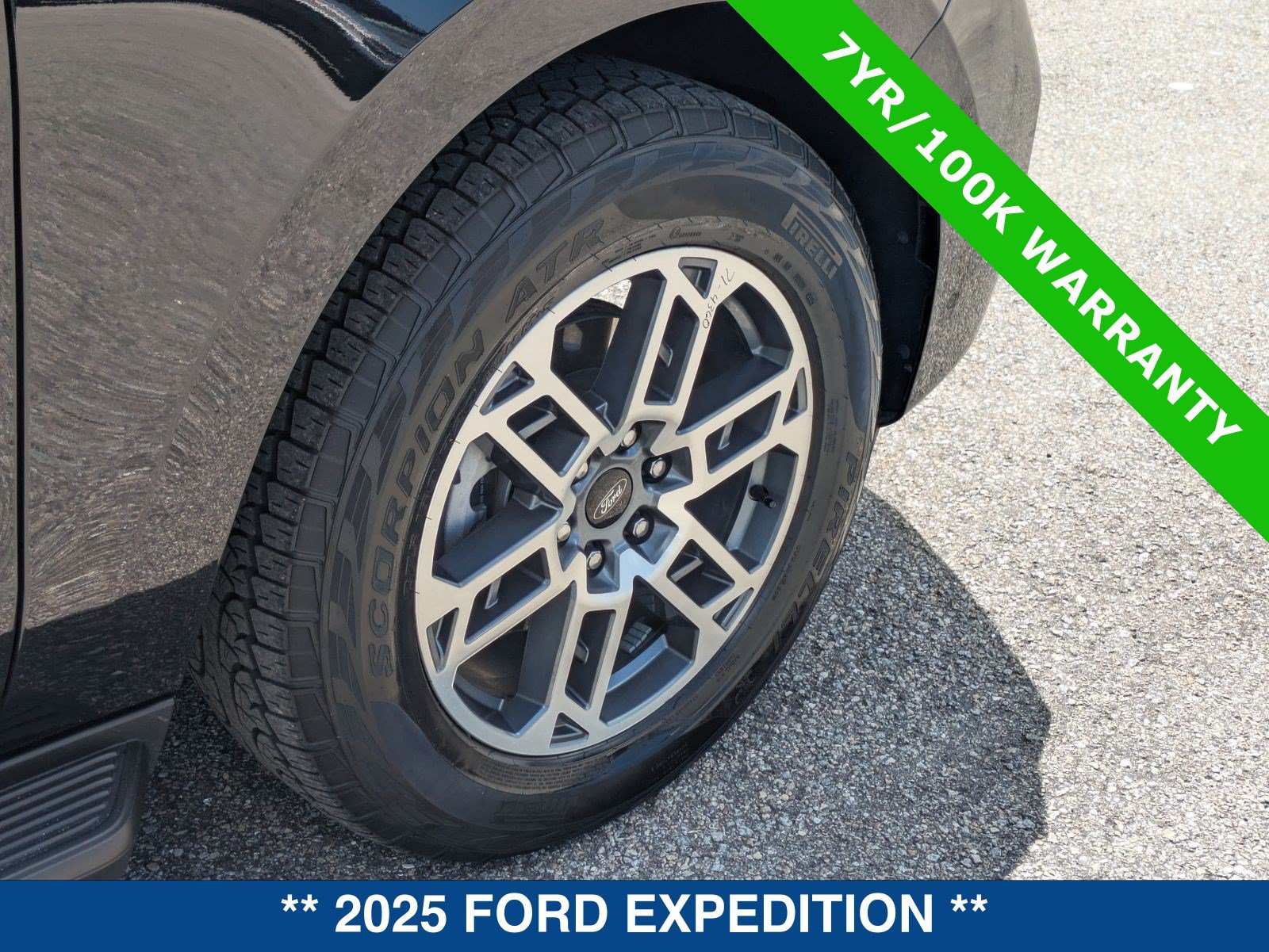 Certified 2025 Ford Expedition Active AWD/4WD image 13