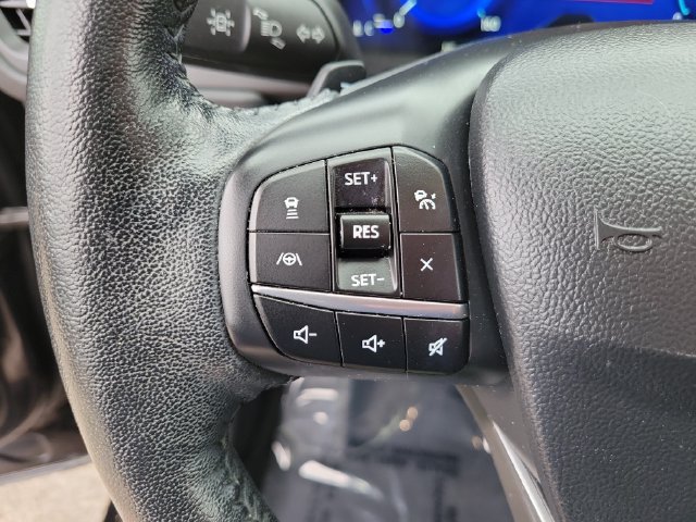 Certified 2020 Ford Escape Titanium AWD/4WD image 27
