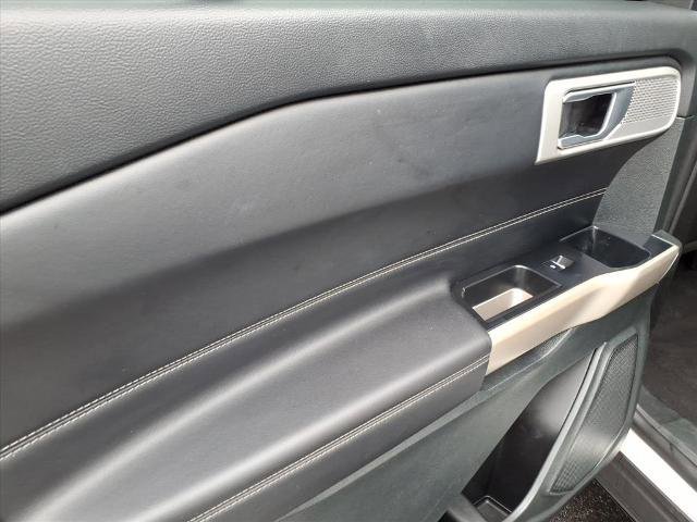 Certified 2023 Ford Explorer XLT w/ Equipment Group 202A AWD/4WD image 22