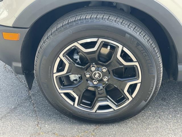 Certified 2025 Ford Bronco Sport Outer Banks w/ Outer Banks Tech Package+ image 38