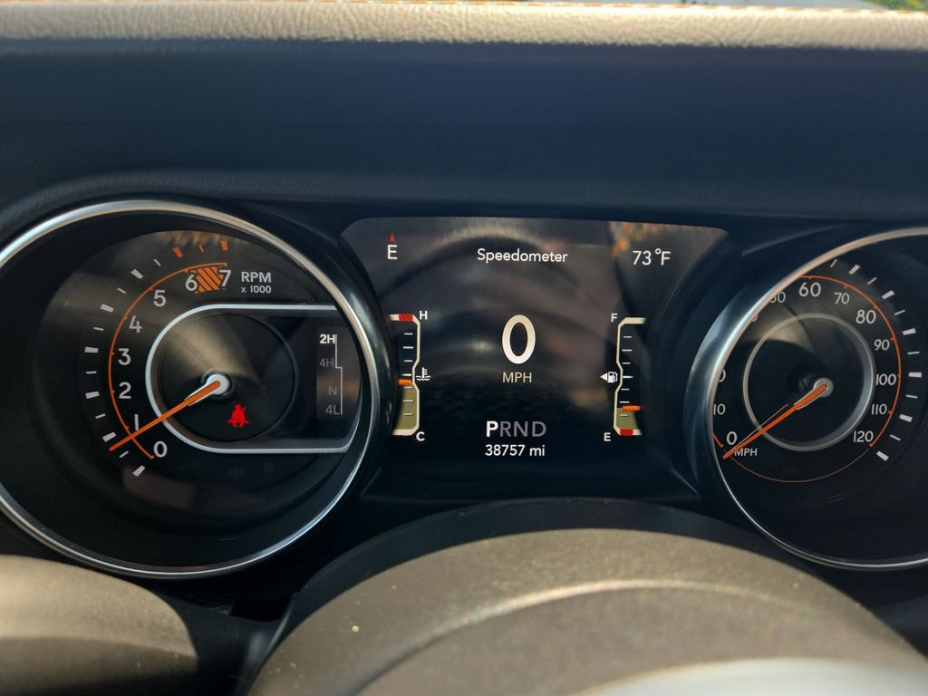 Used 2020 Jeep Wrangler Unlimited Sahara AWD/4WD image 8