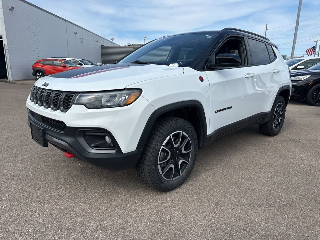 Used 2024 Jeep Compass Trailhawk image 13