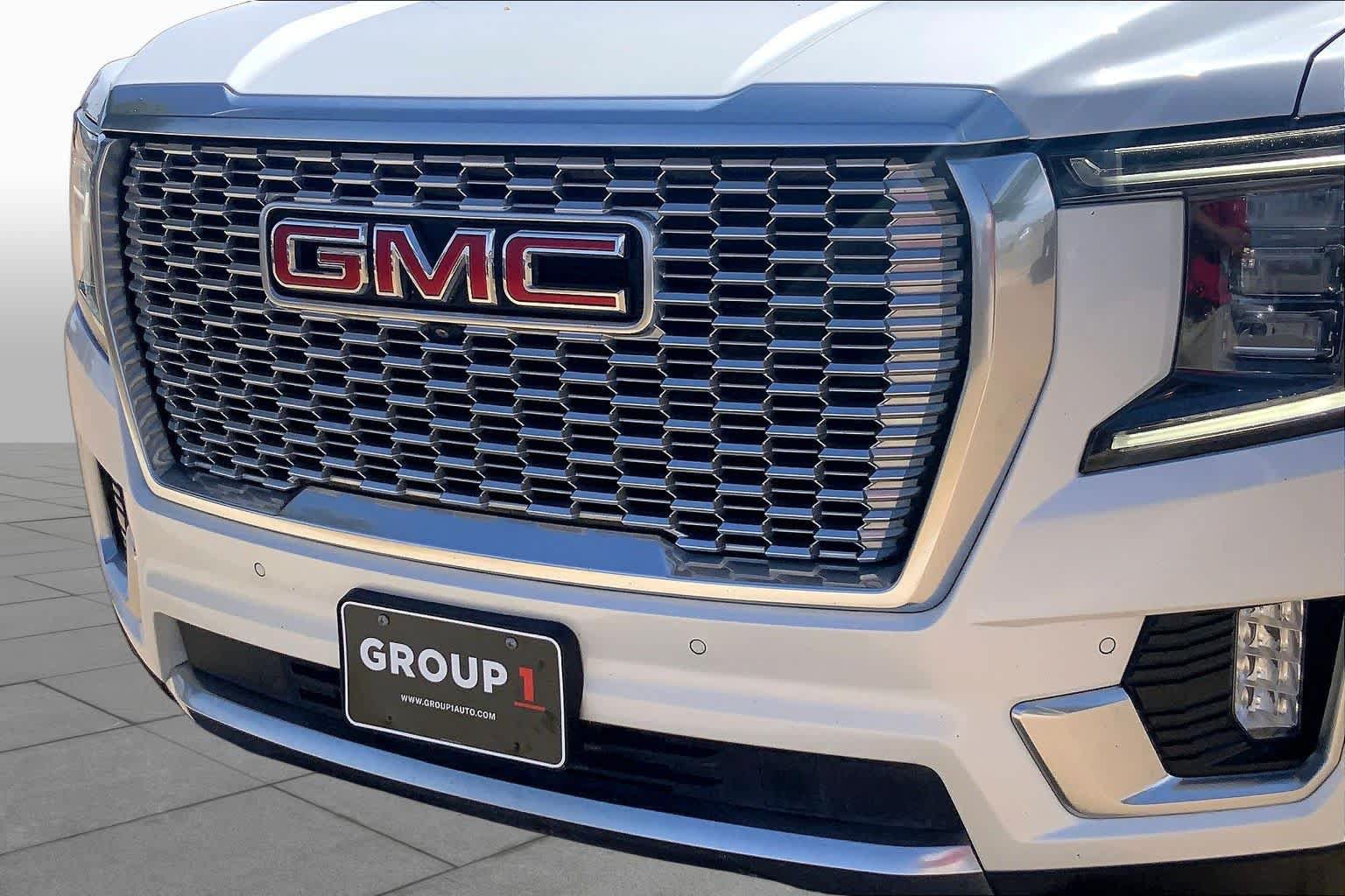 Used 2023 GMC Yukon Denali AWD/4WD image 30