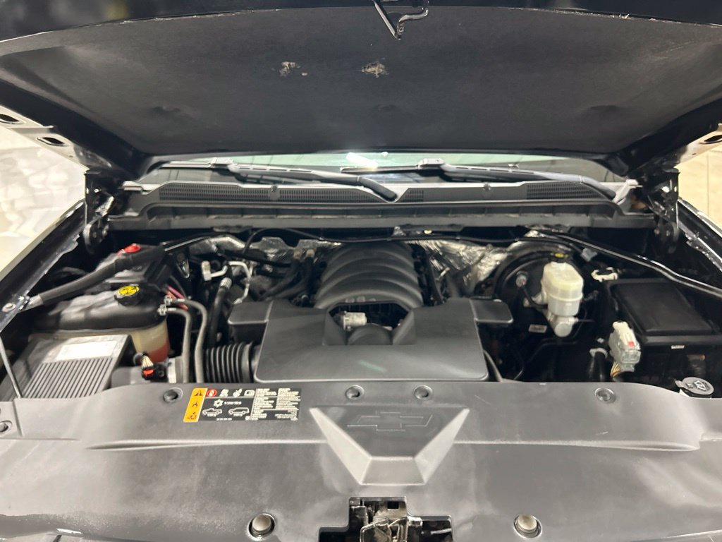 Used 2018 Chevrolet Silverado 1500 LT w/ Midnight Edition AWD/4WD image 24