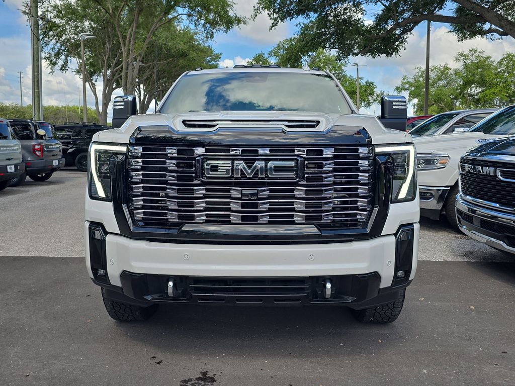 Used 2025 GMC Sierra 2500 Denali Ultimate AWD/4WD image 2