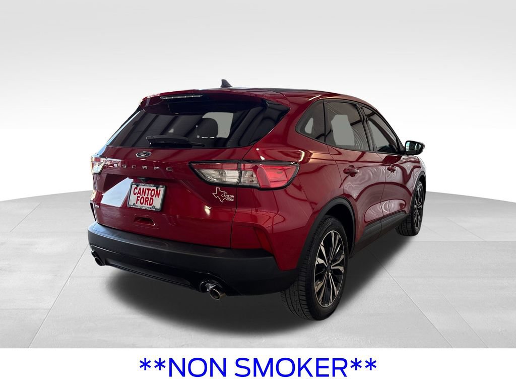 Certified 2021 Ford Escape SE w/ SE Sport Appearance Package FWD image 8