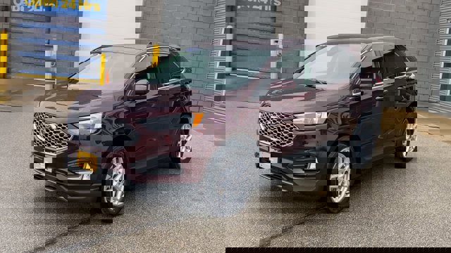 Certified 2024 Ford Edge SEL w/ Convenience Package AWD/4WD image 5