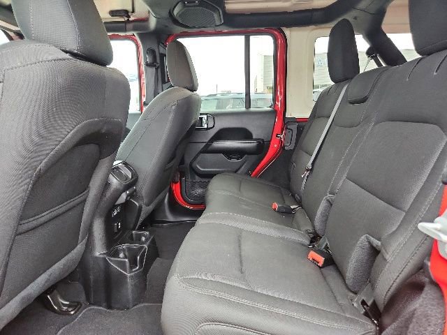 Used 2020 Jeep Wrangler Unlimited Sahara AWD/4WD image 20