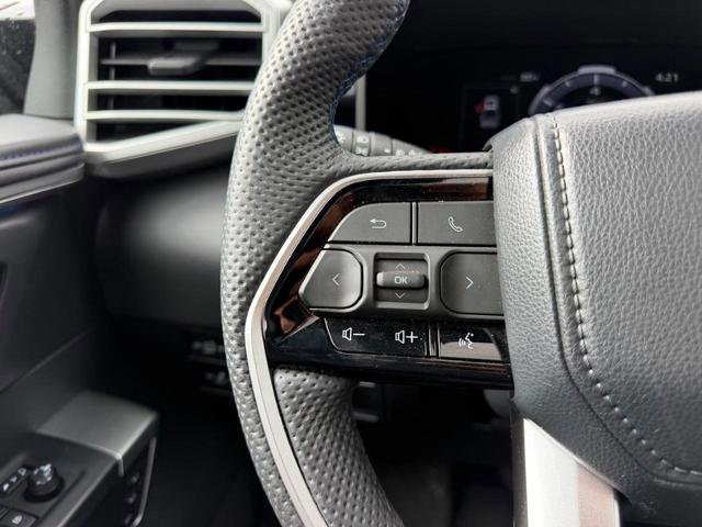 Used 2024 Toyota Tundra Platinum AWD/4WD image 13