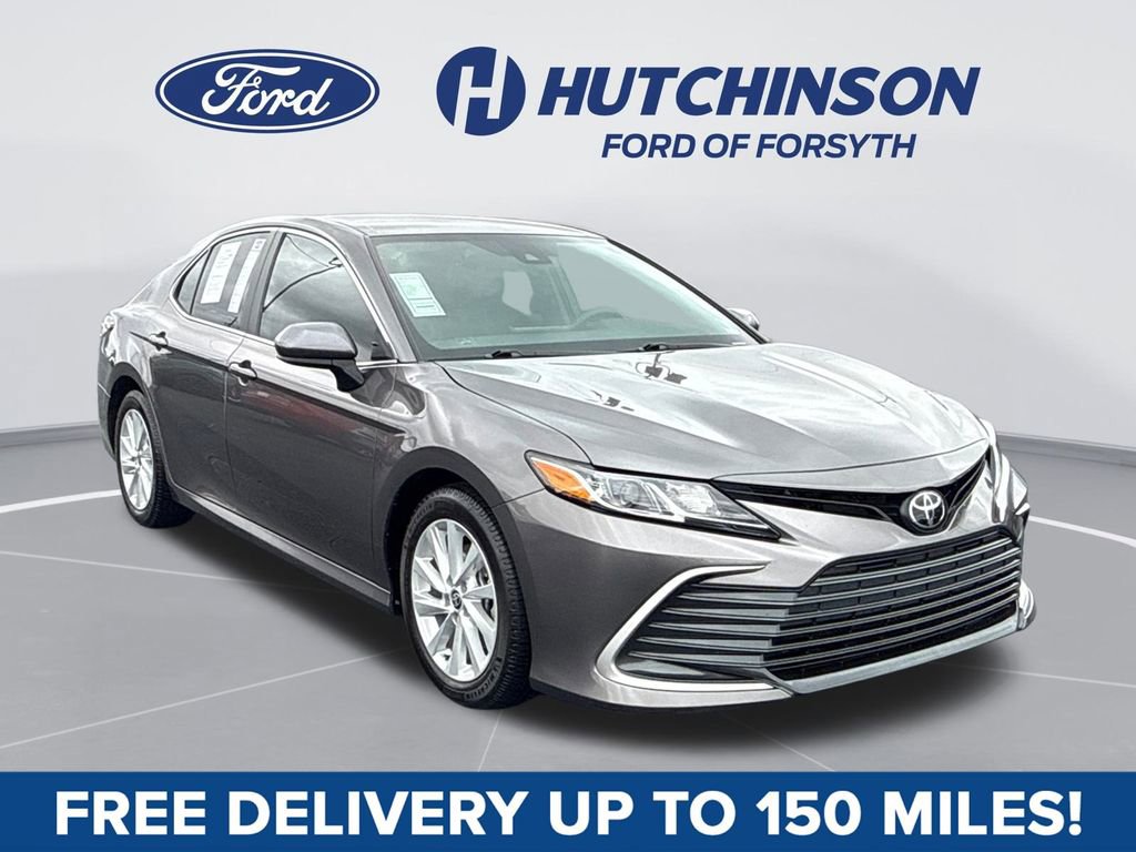 Used 2023 Toyota Camry LE image 1