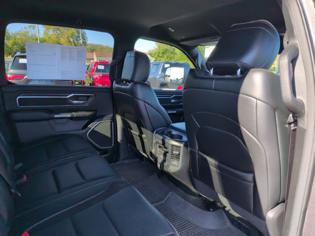 Used 2023 RAM 1500 Laramie AWD/4WD image 18