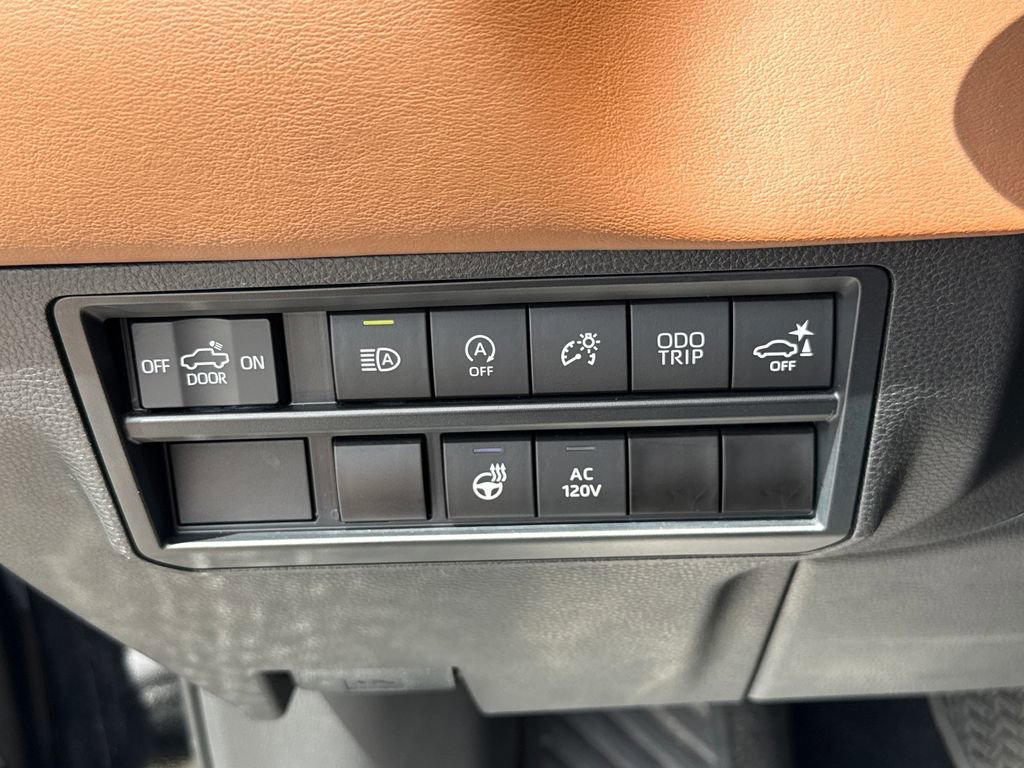 Used 2023 Toyota Tundra 1794 Edition image 15