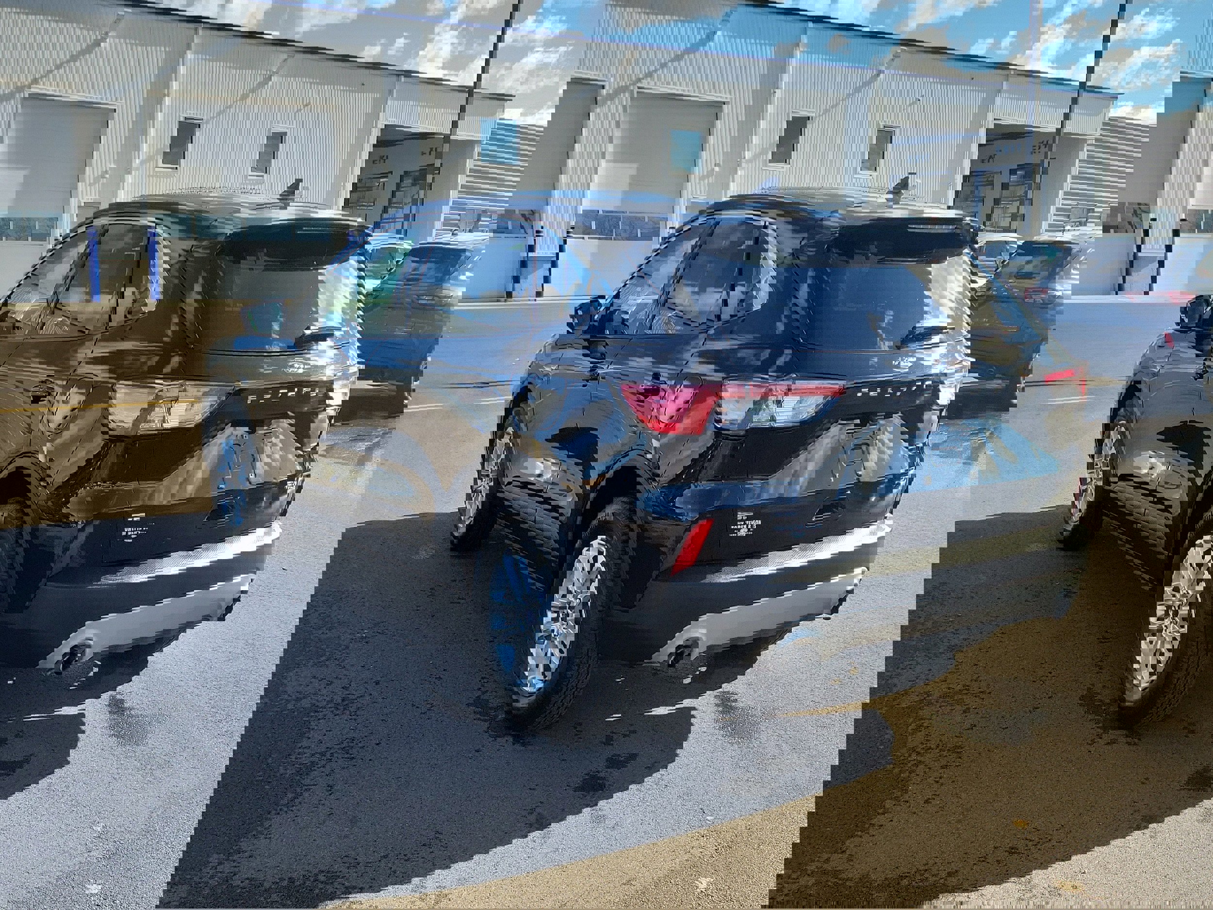 Certified 2022 Ford Escape SE w/ Convenience Package image 2