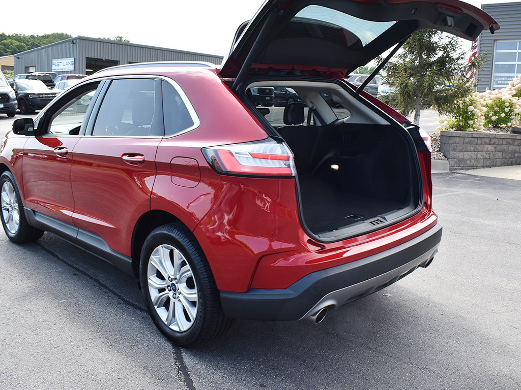 Certified 2022 Ford Edge Titanium AWD/4WD image 26