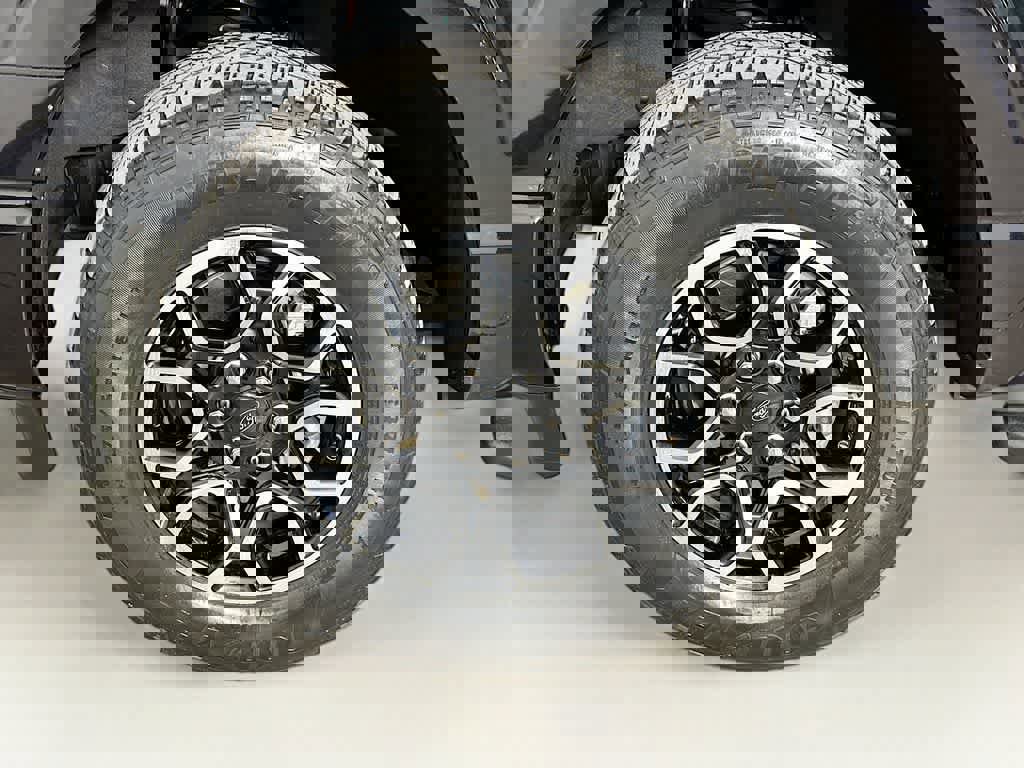 Certified 2022 Ford F150 XLT w/ Equipment Group 302A High image 11