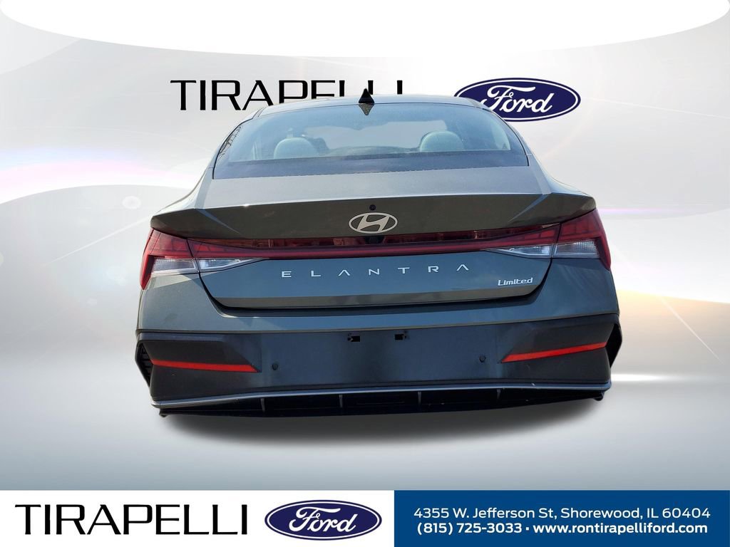 Used 2024 Hyundai Elantra Limited FWD image 4