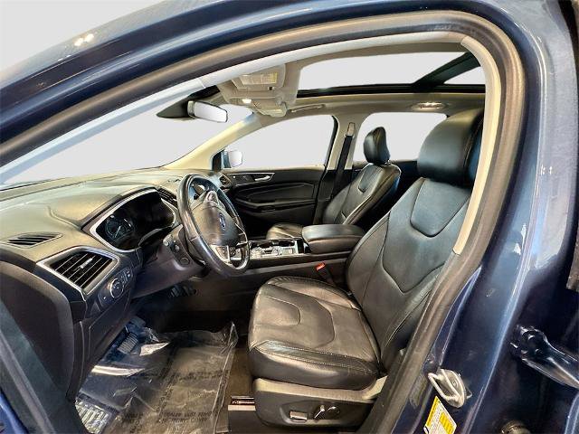 Certified 2019 Ford Edge Titanium w/ Cold Weather Package image 17
