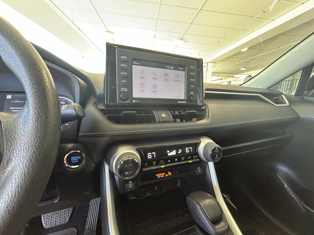 Used 2022 Toyota RAV4 XLE FWD image 13