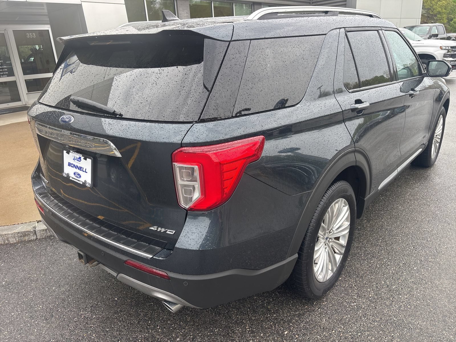 Certified 2023 Ford Explorer Limited w/ Limited Technology Package AWD/4WD image 3