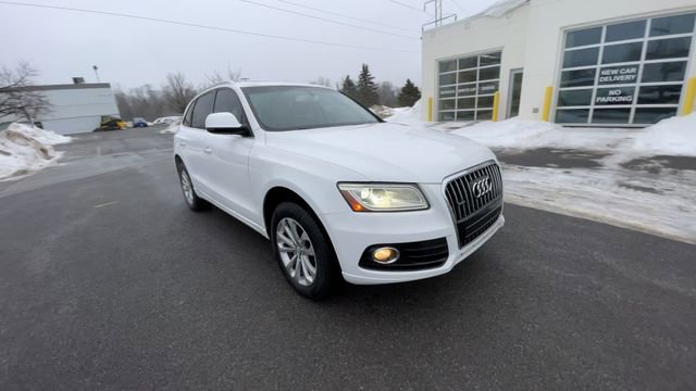 Used 2017 Audi Q5 2.0T Premium image 2