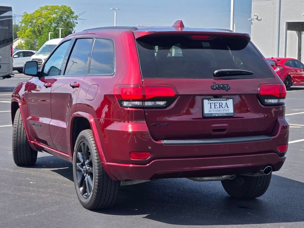 Used 2019 Jeep Grand Cherokee Altitude AWD/4WD image 18