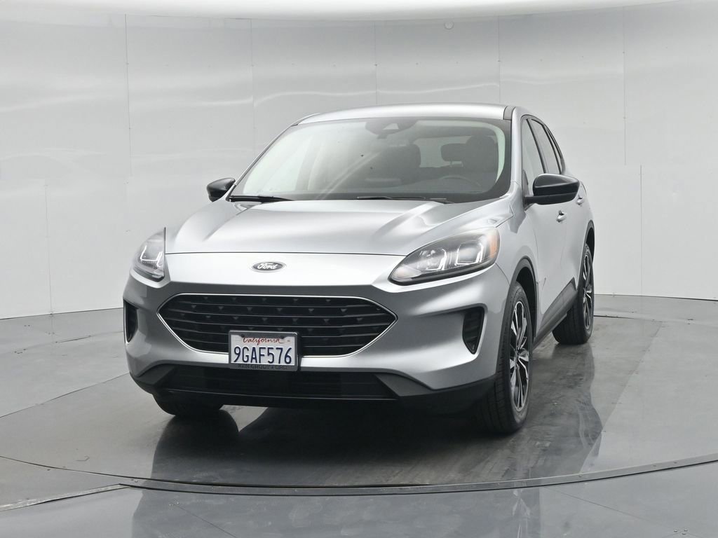 Certified 2022 Ford Escape SE w/ SE Sport Appearance Package image 30