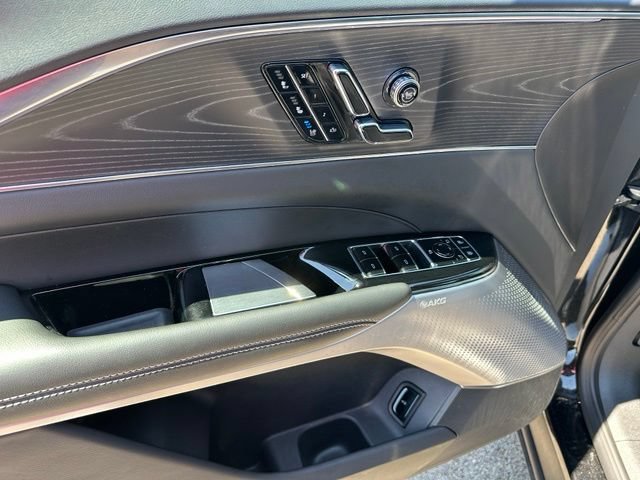 Used 2024 Cadillac Lyriq Luxury AWD/4WD image 21