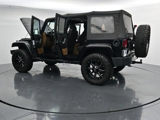 Used 2017 Jeep Wrangler Unlimited Sahara w/ Max Tow Package AWD/4WD image 38
