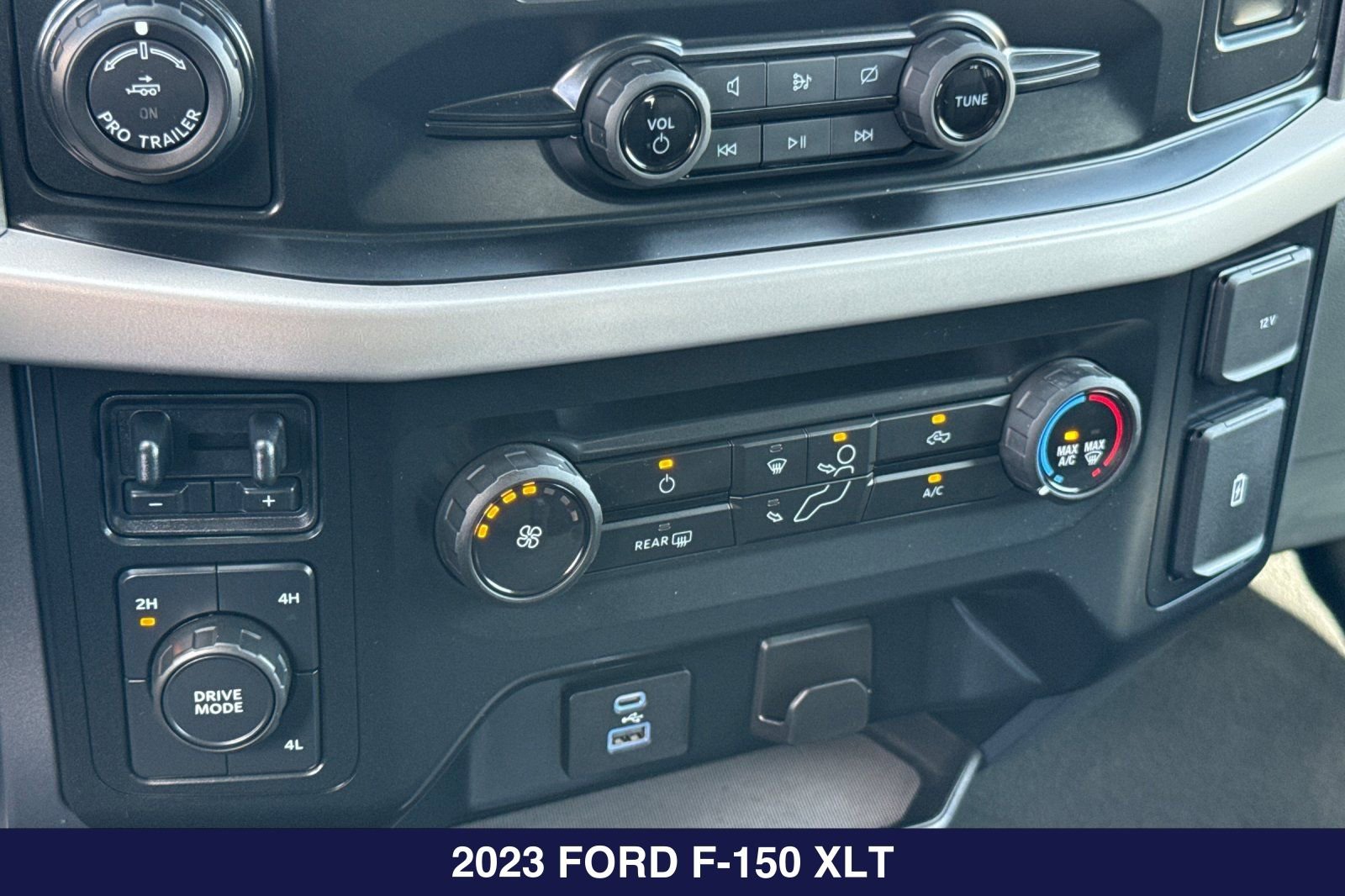 Certified 2023 Ford F150 XLT w/ Trailer Tow Package AWD/4WD image 21