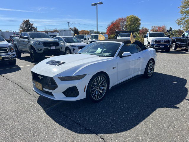 Certified 2025 Ford Mustang GT Premium RWD image 3
