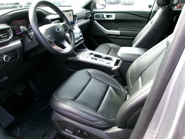 Certified 2024 Ford Explorer XLT w/ Equipment Group 202A AWD/4WD image 10