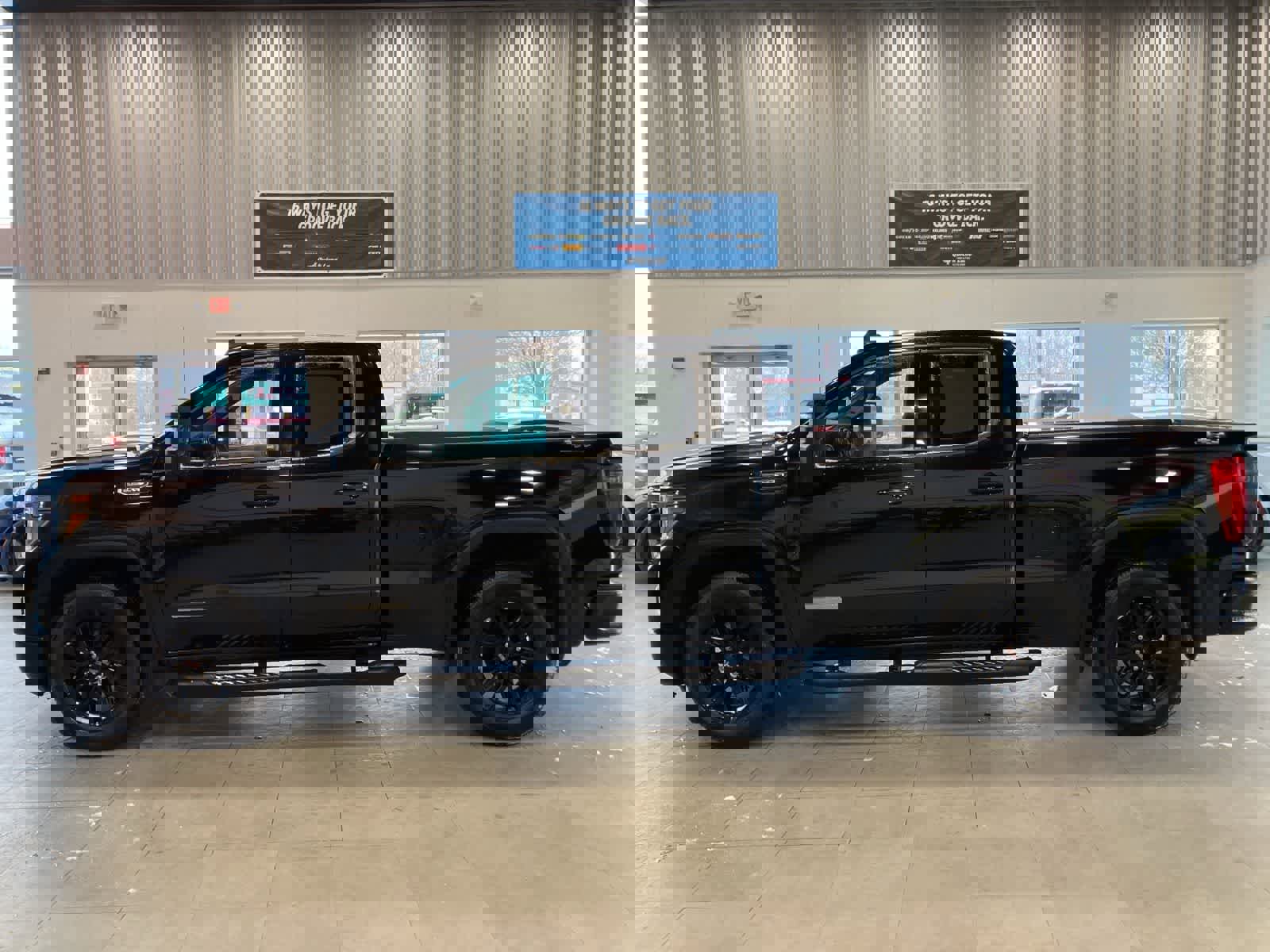 Used 2021 GMC Sierra 1500 Elevation w/ Max Trailering Package image 8