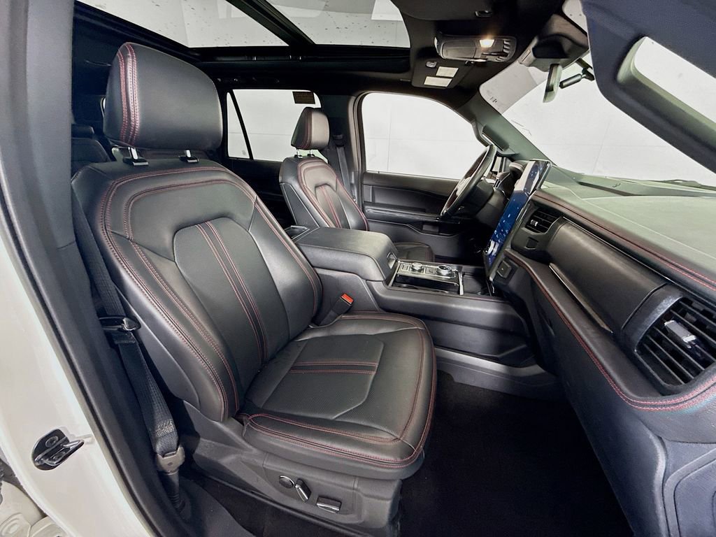 Certified 2022 Ford Expedition Limited image 31