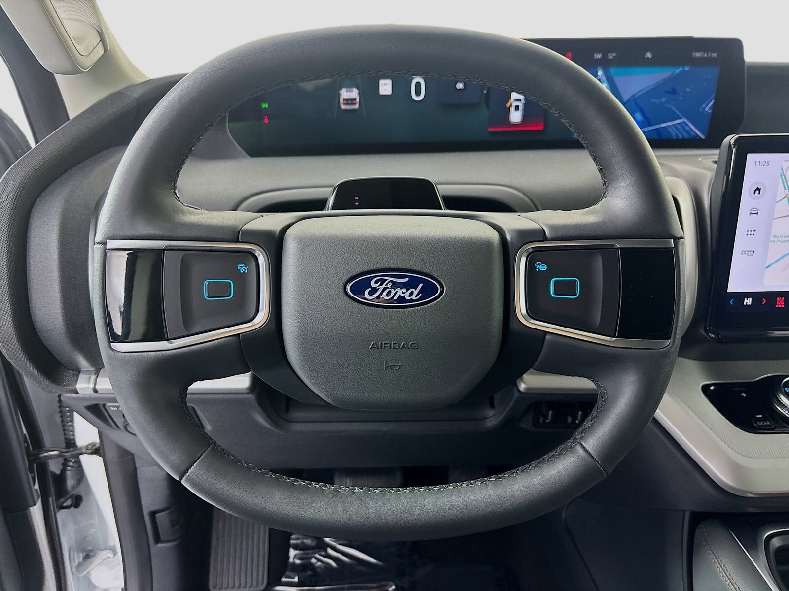 Certified 2025 Ford Expedition Active AWD/4WD image 11