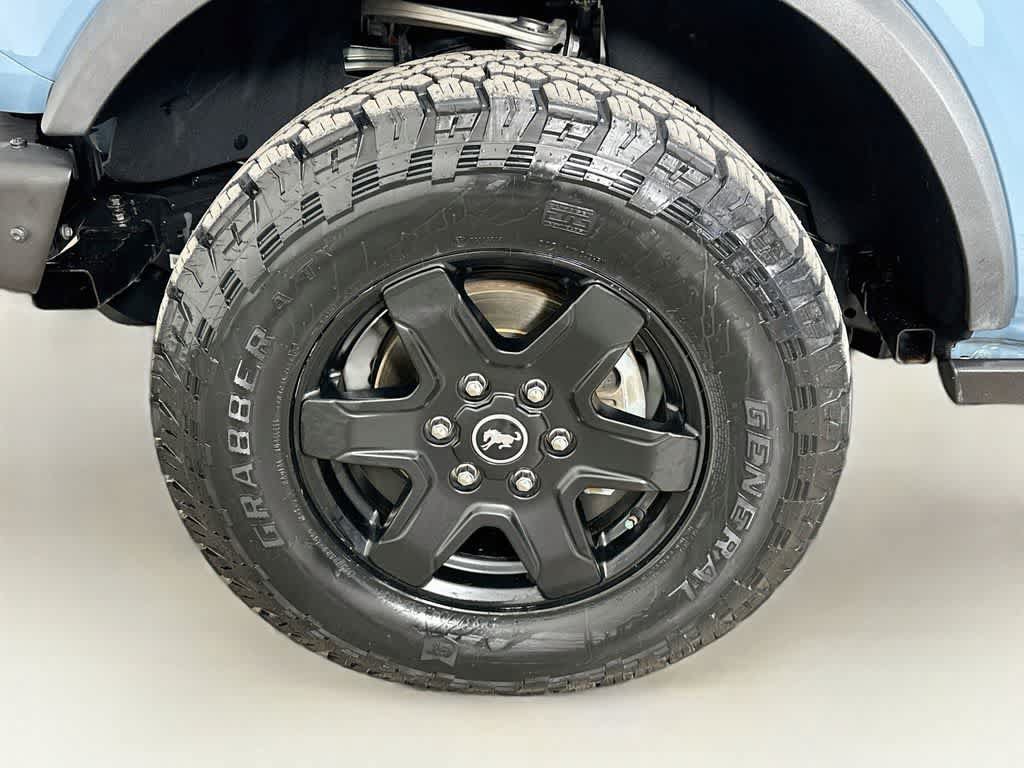 Certified 2022 Ford Bronco Black Diamond AWD/4WD image 8