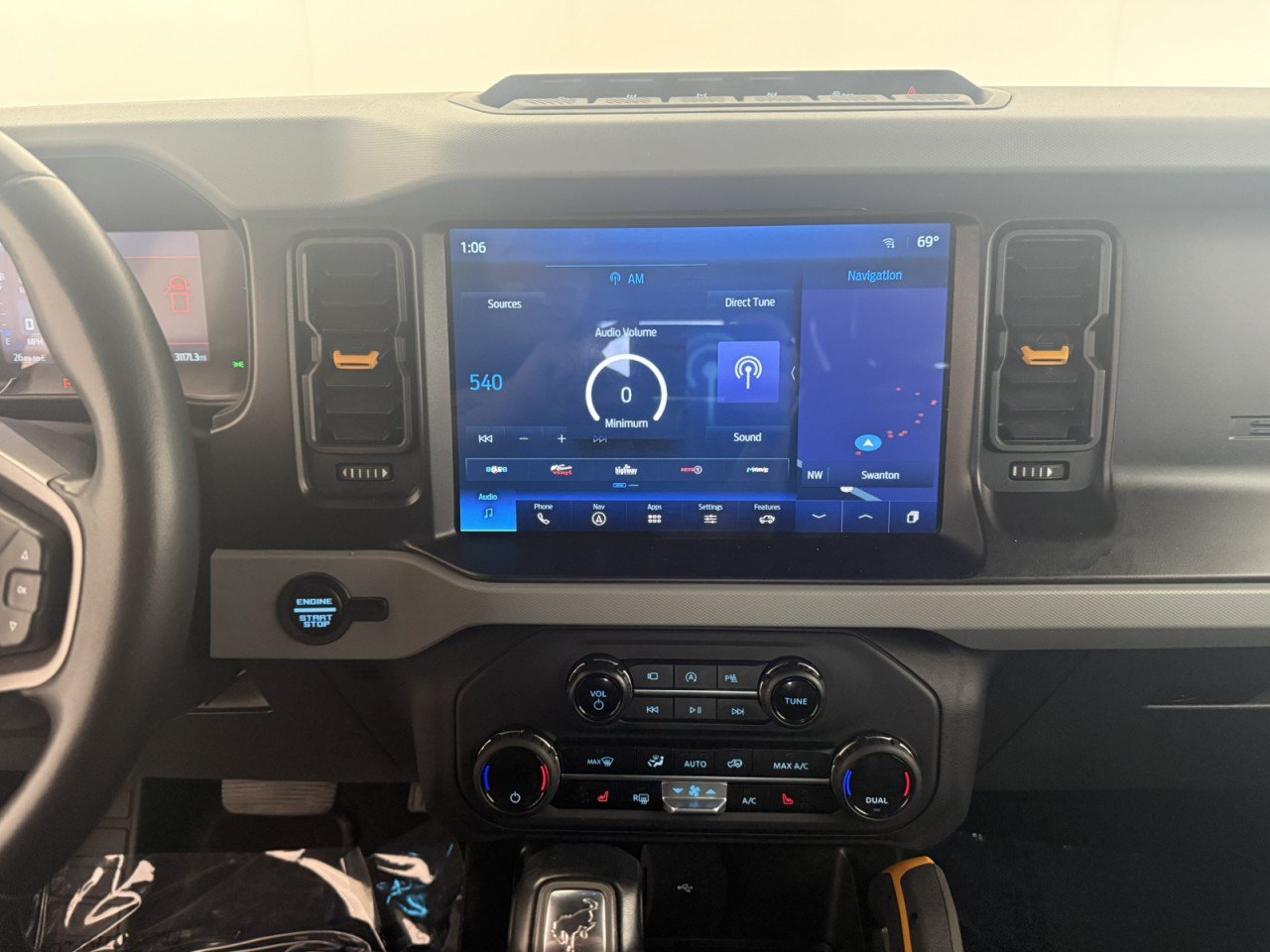 Certified 2023 Ford Bronco Badlands w/ Sasquatch Package AWD/4WD image 18
