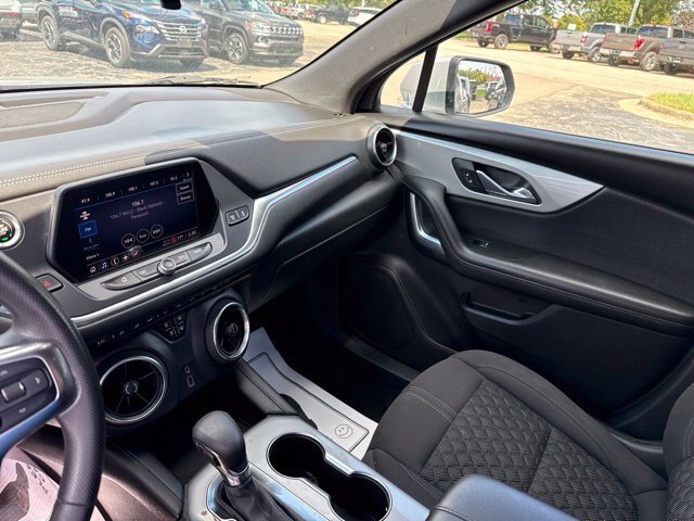 Used 2021 Chevrolet Blazer LT FWD image 15