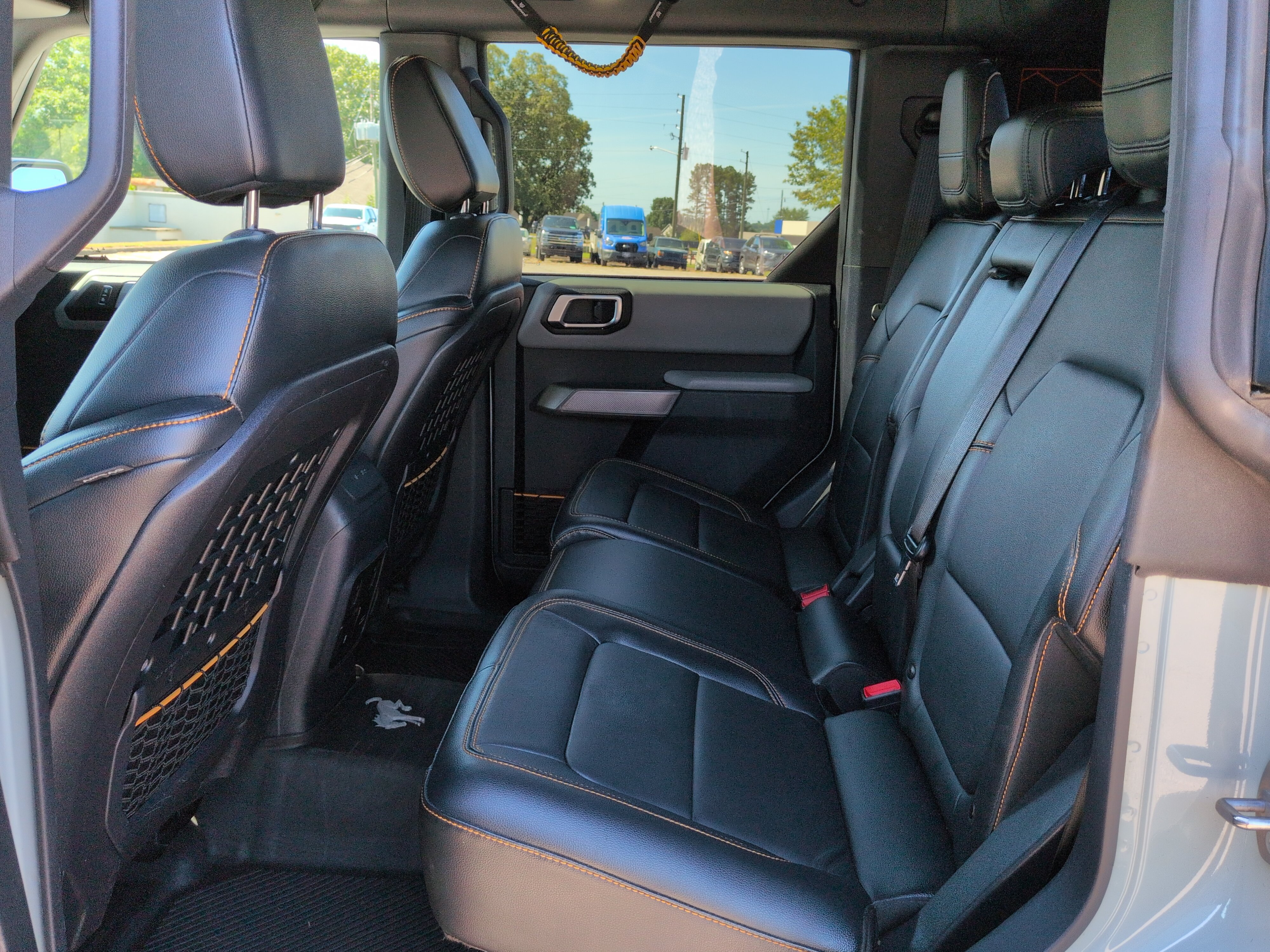 Certified 2022 Ford Bronco Badlands w/ Sasquatch Package AWD/4WD image 12