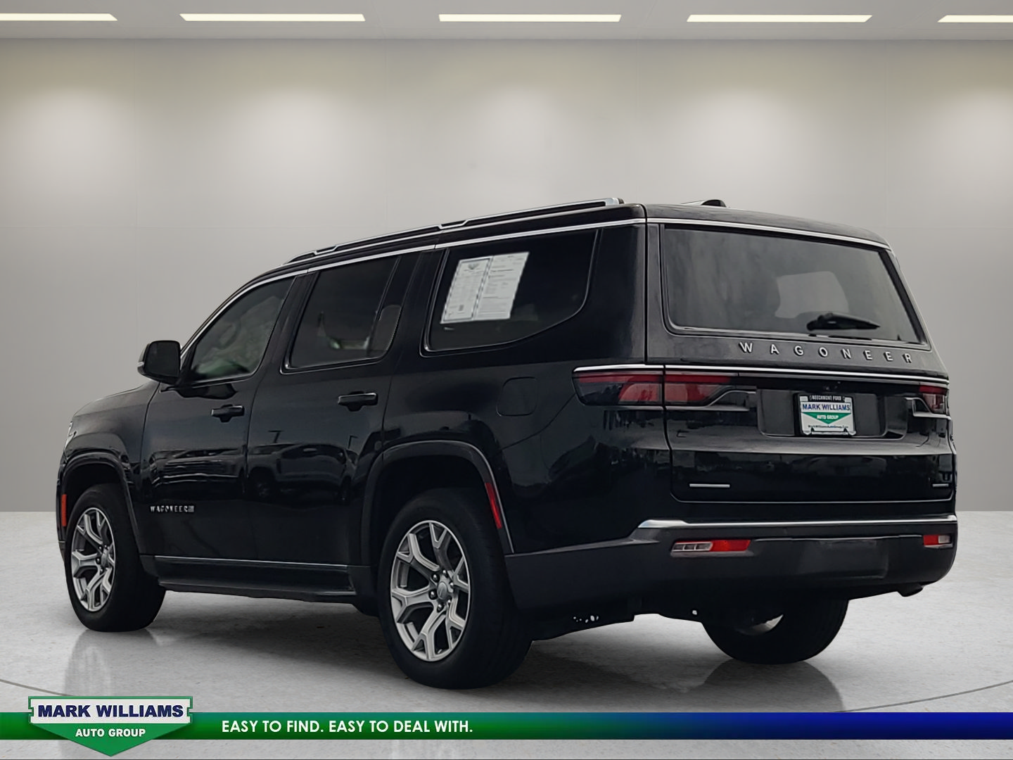 Used 2022 Jeep Wagoneer Series II AWD/4WD image 16
