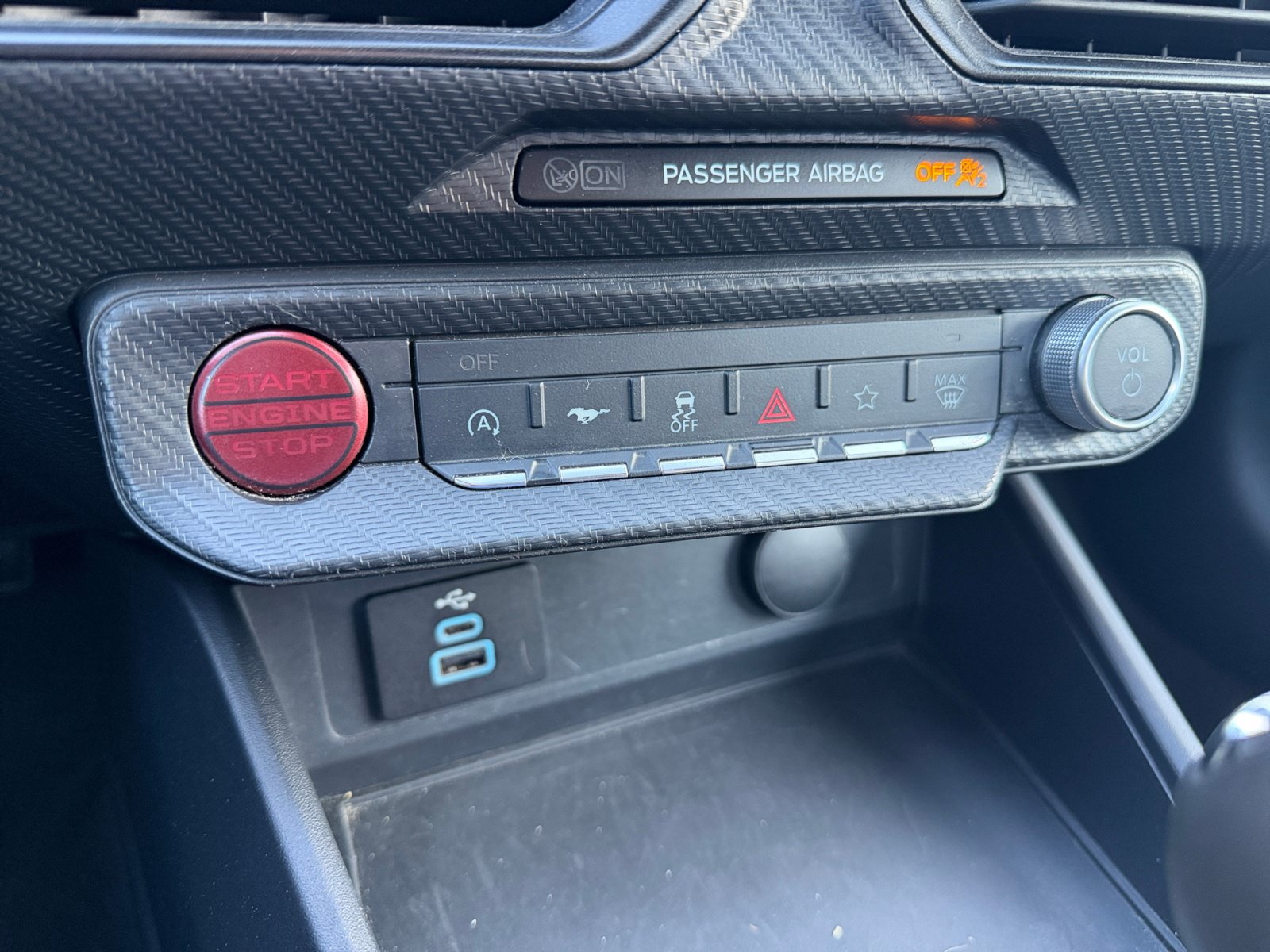 Certified 2024 Ford Mustang Coupe RWD image 22