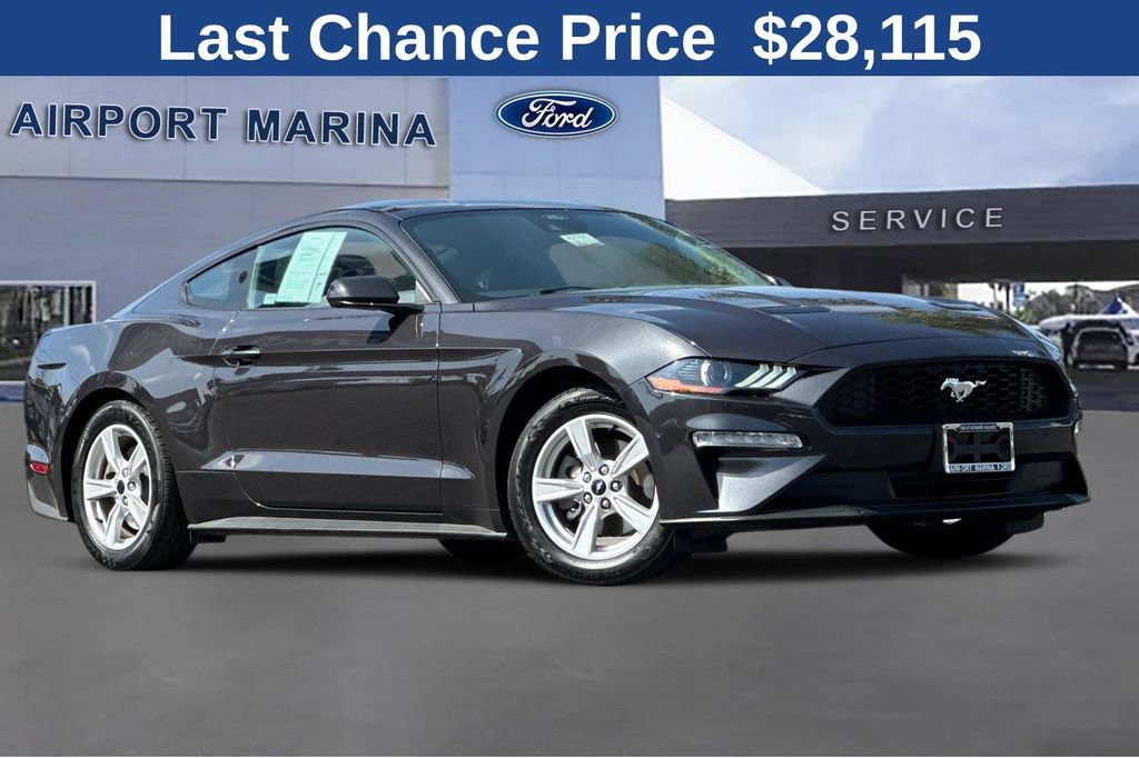 Certified 2022 Ford Mustang Coupe RWD image 2