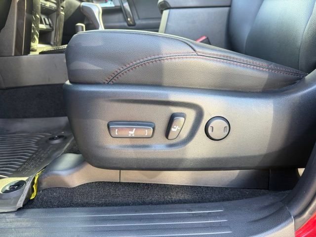 Used 2023 Toyota 4Runner TRD Off-Road Premium w/ Off Road Premium Plus Package AWD/4WD image 10