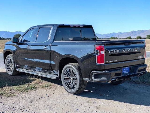 Used 2020 Chevrolet Silverado 1500 High Country w/ Technology Package AWD/4WD image 4
