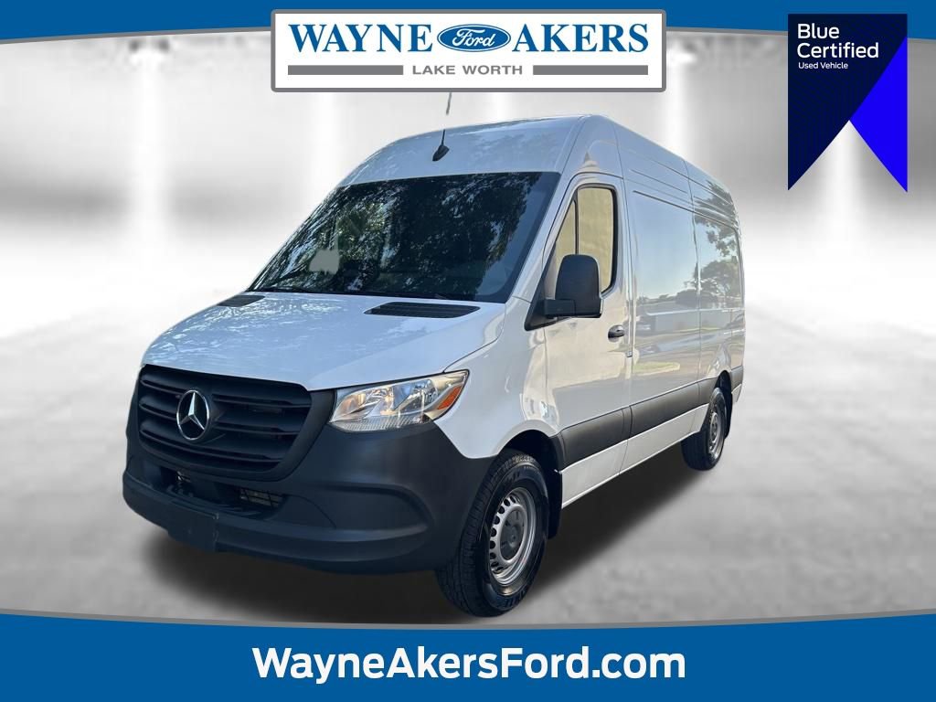 Used 2025 Mercedes-Benz Sprinter 2500 image 1