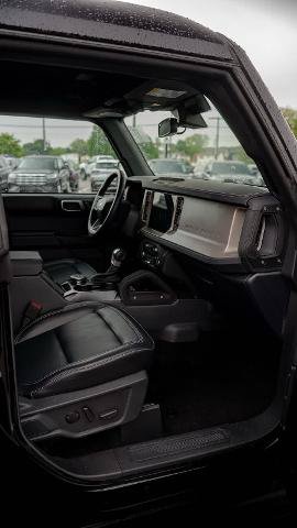 Certified 2025 Ford Bronco Outer Banks w/ Sasquatch Package AWD/4WD image 24