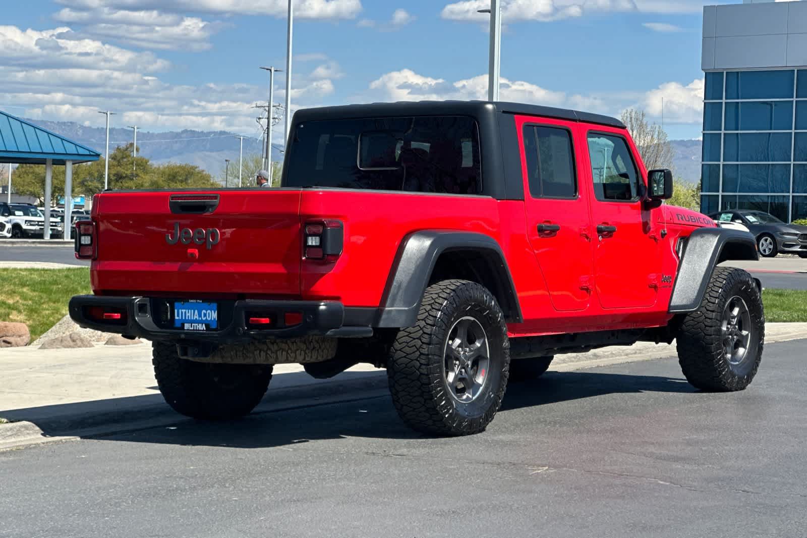 Used 2020 Jeep Gladiator Rubicon AWD/4WD image 2