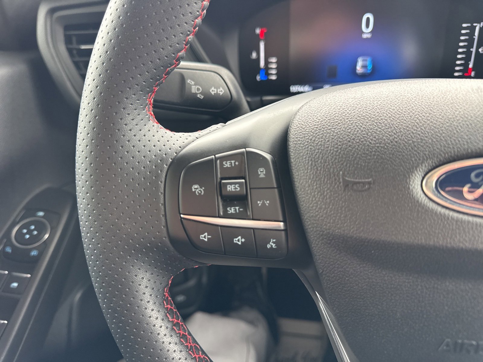 Certified 2023 Ford Escape ST-Line w/ Tech Pack #1 image 29