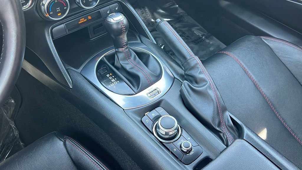 Used 2017 MAZDA MX-5 Miata Grand Touring image 14